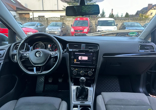 Volkswagen Golf cena 58900 przebieg: 180000, rok produkcji 2020 z Chrzanów małe 56